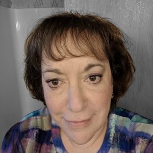 Meet your Posher, Ellen